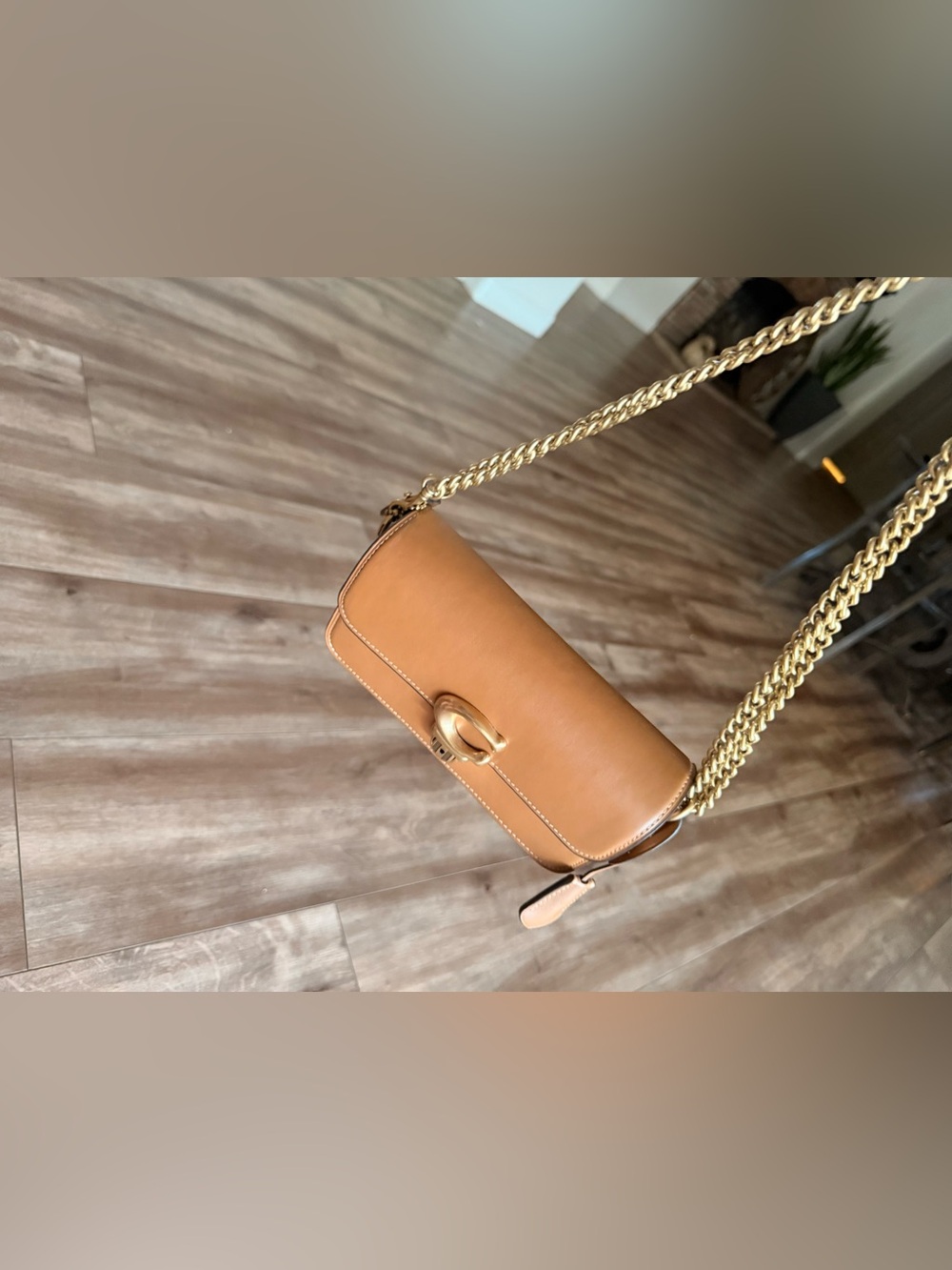 Coach Tan Leather Crossbody with Gold 'C' Turnlock - Picture 3 of 6